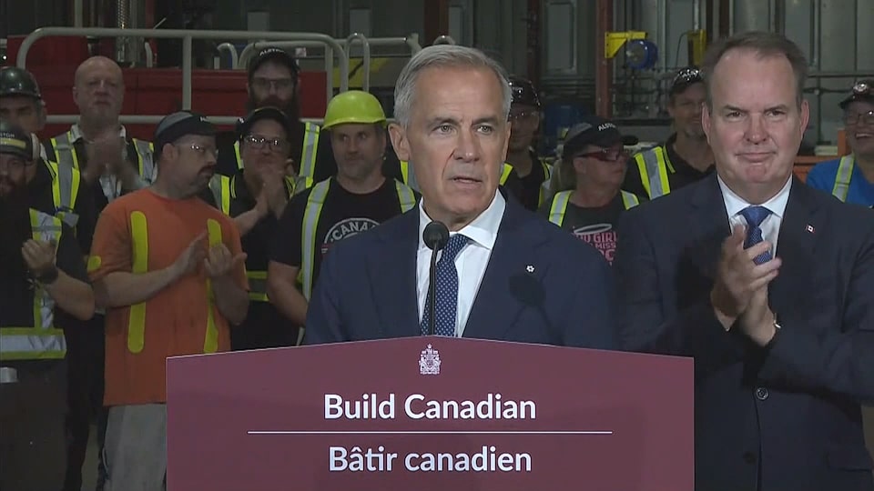 Carney Announces Historic $4.7B Investment in Canadian Manufacturing - Via Rail investment
