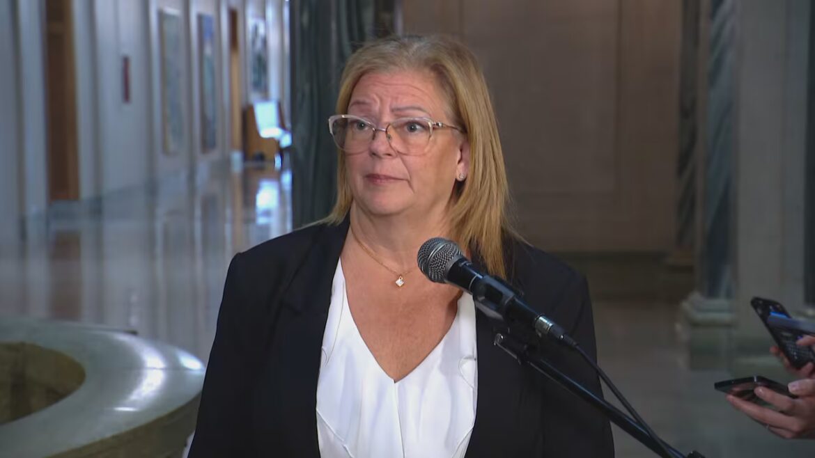Youth Social Media Limits Backed by 86% in Saskatchewan Survey